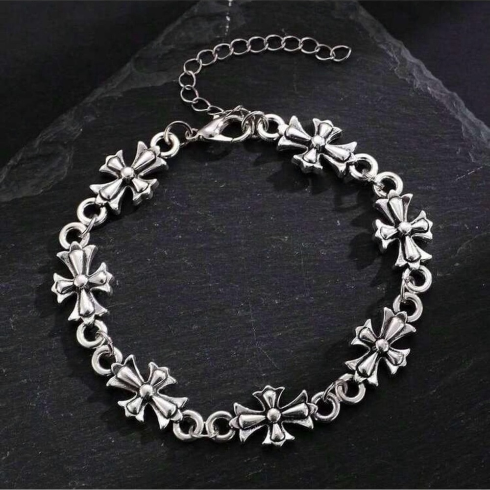 Silver Cross Link Bracelet - Chrome heart